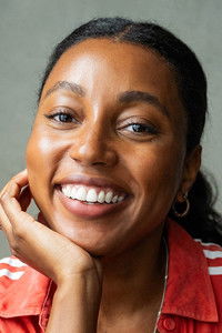 Ани Нельсон