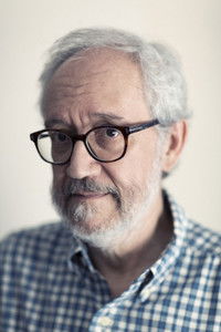 Emilio Martínez Lázaro