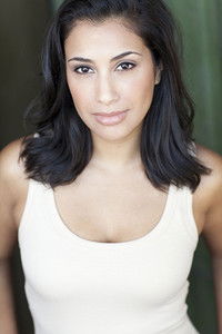 Наташа Форузанния